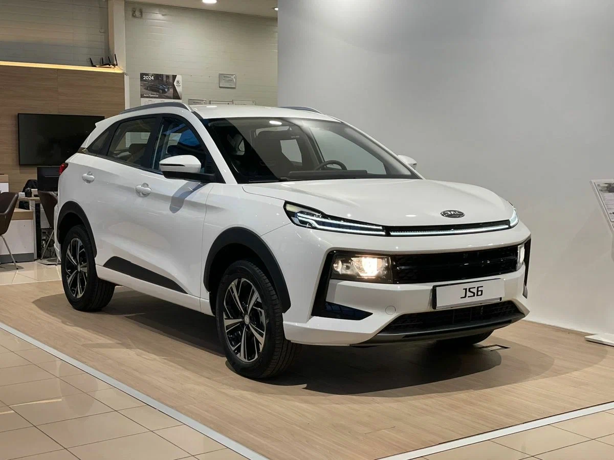 Jac JS6 в наличии по цене от 1 469 000 рублей