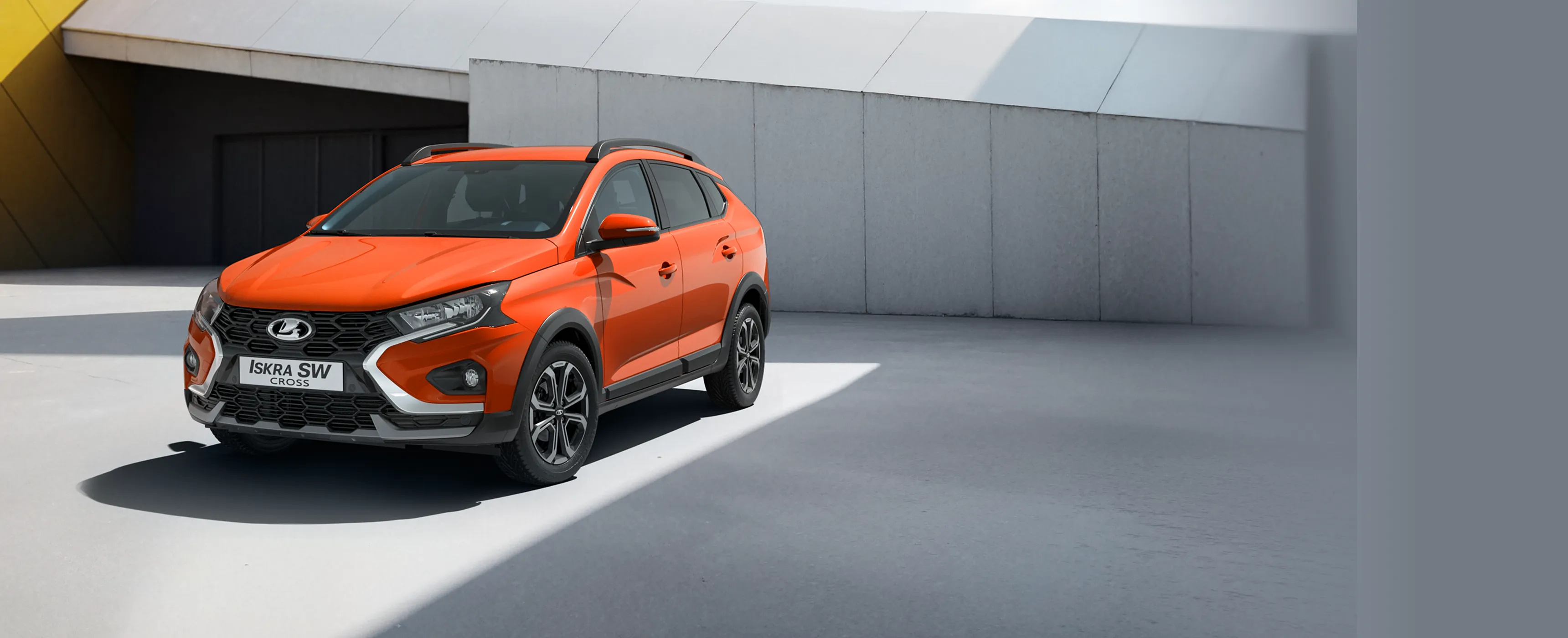 Lada Iskra SW Cross с автосалона по цене от 994 000 рублей